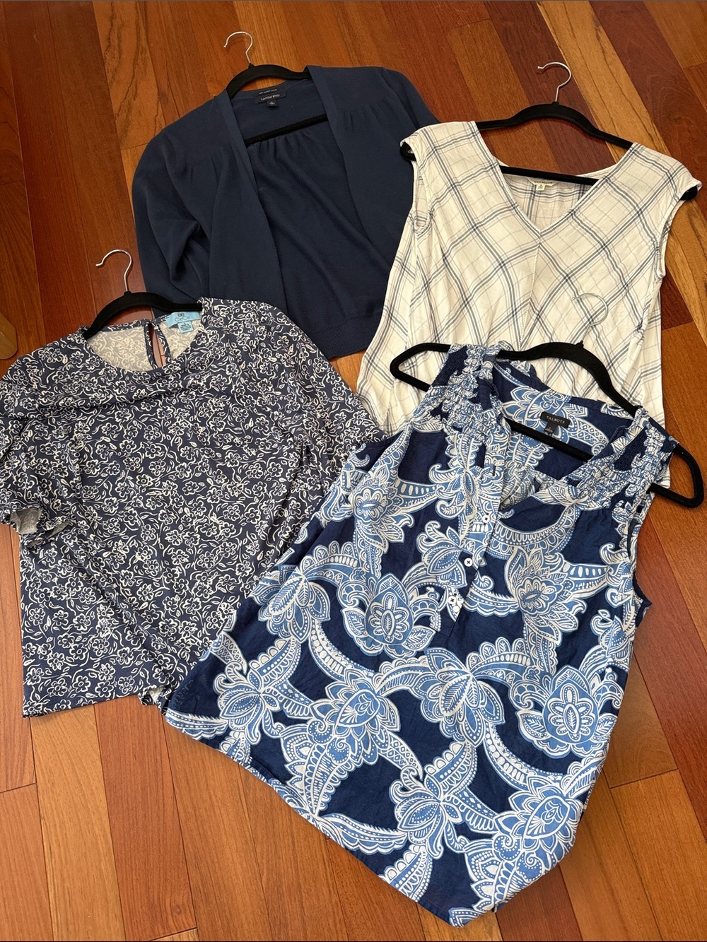 Talbots Navy & White Floral Paisley Sleeveless Tank